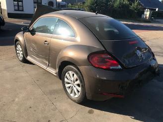 Coche siniestrado Volkswagen Beetle BENZINE - 1200CC - 77KW - 2013/4
