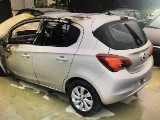 Sloopauto Opel Corsa BENZINE - 1229CC - 51KW 2017/4