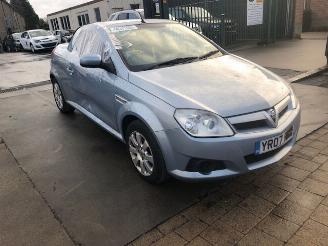 Salvage car Opel Tigra 1.4 BENZINE 2008/1