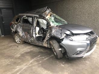 Sloopauto Mitsubishi Outlander 2268cc - diesel - 110kw 2015/11