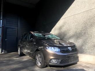 Salvage car Dacia Logan DACIA LOGAN II LAUREATE 2016/1