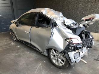 Sloopauto Renault Clio 898CC - BENZINE - 56KW - EURO6C 2019/5