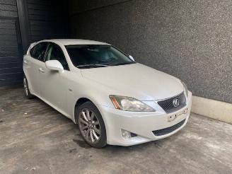 Salvage car Lexus IS 2231CC - 130KW - DIESEL - EURO4 2007/1