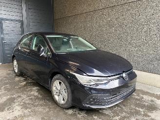 Salvage car Volkswagen Golf VIII (CD1) Hatchback 2019 1.0 TSI 12V Hatchback  Benzine 999cc 81kW 2021/3
