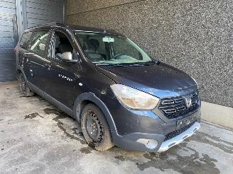 Salvage car Dacia Lodgy Lodgy (JS) MPV 1.2 TCE 16V MPV  Benzine 1.198cc 85kW (116pk) FWD 2018/2