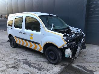 Sloopauto Renault Grand Kangoo (KW) MPV 2008 1.5 dCi 90 FAP MPV  Diesel 1.461cc 66kW (90pk) FWD 2011/5