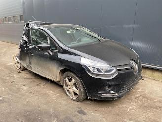 Sloopauto Renault Clio IV (5R) Hatchback 5-drs 2020 0.9 Energy TCE 75 12V Hatchback  Benzine 898cc 56kW (76pk) FWD 2020/9