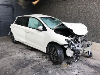 Vrakbiler auto Nissan Pulsar (C13) Hatchback 2017 1.2 DIG-T 16V Hatchback  Benzine 1.198cc 85kW (116pk) FWD 2017/2