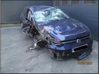 Coche siniestrado Volkswagen Golf Golf VIII Variant (GC5), Combi, 2020 1.0 TSI 12V 2021/8