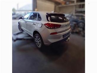 demontáž osobní automobily Hyundai I-30 i30 (PDEB5/PDEBB/PDEBD/PDEBE), Hatchback, 2016 1.0 T-GDI 12V 2020/7