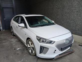 rozbiórka samochody osobowe Hyundai Ioniq Ioniq, Liftback, 2016 / 2022 Electric 2018/8