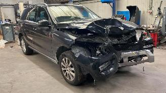 skadebil auto Mercedes ML ML 250 Bluetec 4matic 2014/1