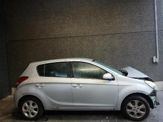 Hyundai I-20 i20, Hatchback, 2008 / 2015 1.2i 16V picture 13