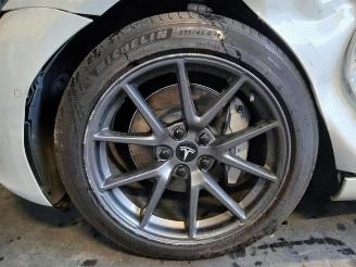 Tesla Model 3 Model 3, Sedan, 2017 Long Range AWD 75 kWh picture 13