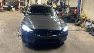 Volvo V-60  picture 2