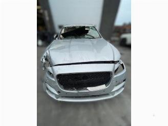 Vrakbiler auto Jaguar F-Pace F-Pace, SUV, 2015 / 2025 2.0 D 180 16V AWD 2018/11