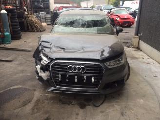 Coche siniestrado Audi A1  2015/1
