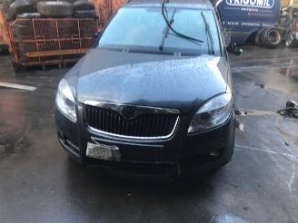 rozbiórka samochody osobowe Skoda Roomster BENZINE - 1400CC - 5VIT 2012/1