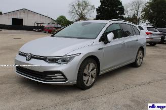 uszkodzony samochody osobowe Volkswagen Golf VARIANT 2021/3
