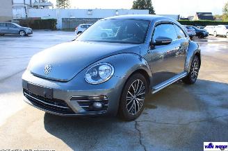 Coche accidentado Volkswagen Beetle SOUND 2017/4