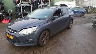 disassembly passenger cars Ford Focus 3 2013 1.0 Ecoboost M1DA Grijs Midnicht Sky onderdelen 2013/5