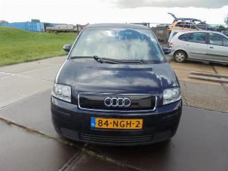 Vrakbiler auto Audi A2 A2 (8Z0), Hatchback, 2000 / 2005 1.6 FSI 16V 2002/6