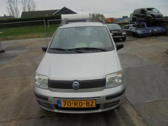 Vrakbiler auto Fiat Panda Panda (169), Hatchback, 2003 / 2013 1.1 Fire 2005/2