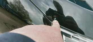 Peugeot 208  picture 18