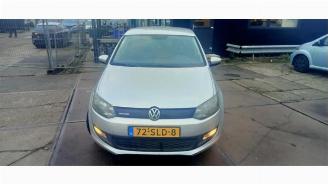 Coche siniestrado Volkswagen Polo Polo V (6R), Hatchback, 2009 / 2017 1.2 TDI 12V BlueMotion 2011/10