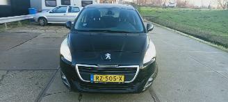 Schadeauto Peugeot 5008  2015/1