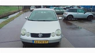 Auto da rottamare Volkswagen Polo Polo IV (9N1/2/3), Hatchback, 2001 / 2012 1.4 16V 2004/6