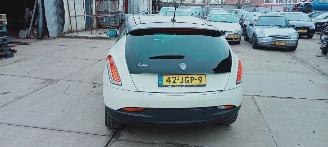 Lancia Delta  picture 2