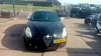 Coche siniestrado Alfa Romeo Giulietta Giulietta (940), Hatchback, 2010 / 2020 1.4 TB 16V MultiAir 2010/11