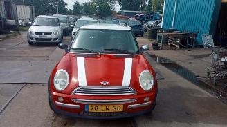 Coche siniestrado Mini Mini Mini (R50/53), Hatchback, 2001 / 2007 1.6 16V One 2003/3