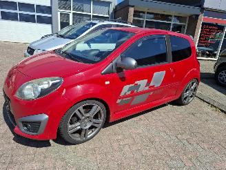 krockskadad bil auto Renault Twingo UNIEK TWINGO RS 16 16V  NL AUTO 2009/1