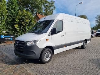 Damaged car Mercedes Sprinter 317 CDI Aut PRO L3 Navi Stoelverw 2024/10
