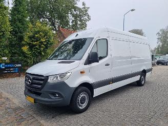 krockskadad bil bedrijf Mercedes Sprinter 317 CDI L3 Maxi Navi Stoelverw. 2023/10