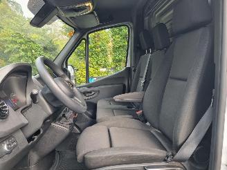 Mercedes Sprinter 317 CDI L3 Maxi Navi Stoelverw. picture 12