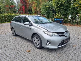 Vaurioauto  passenger cars Toyota Auris Touring Sports Hybrid Navi Stoelverw. 2015/1