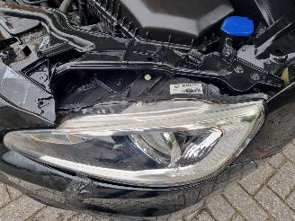 Volvo V-60 R-Design 2.0d 88KW Navi Stoelverw. picture 12