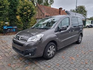 damaged passenger cars Citroën Berlingo Multispace 1.6 VTI Airco 2016/5