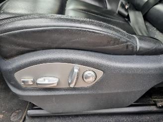 Porsche Macan S 3.0d Aut. Navi Led Stoelverw picture 13