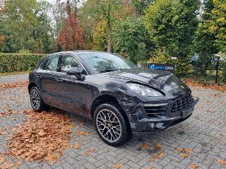 Vaurioauto  passenger cars Porsche Macan S 3.0d Aut. Navi Led Stoelverw 2016/3