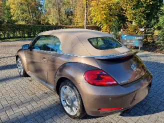 Volkswagen Beetle Cabrio 2.0 TDI 103 KW Stoelver Navi Xenon picture 16