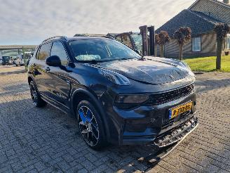 Lynk & Co 01 Plugin Hybr Navi Pano picture 9