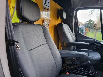 Renault Master 2.3 DCI 150 Aut Airco picture 13