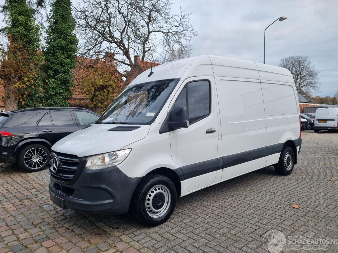 Mercedes Sprinter 311 CDI Airco Mbux Navi Camera