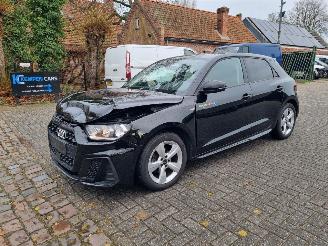 Unfallwagen Audi A1 25 TFSI Aut Sline Navi Stoelverw 2023/4