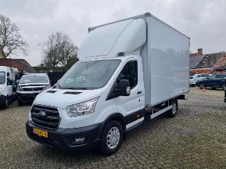 Damaged car Ford Transit 2.0 TDCI 96KW Airco Bakwagen 2021/3