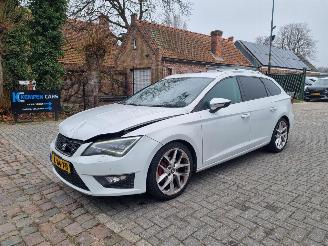 krockskadad bil auto Seat Leon FR 1.4 TSI Aut 150pk 2015/9